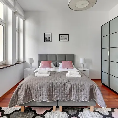 Dwor By Downtown * סופוט