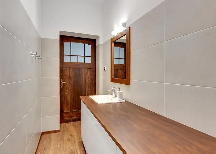 Dwor By Downtown Apartment Zoppot